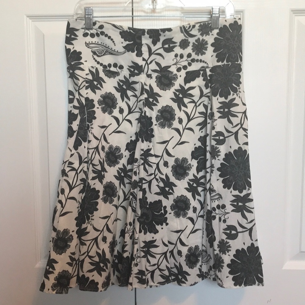 ✨ Box pleated skirt ✨